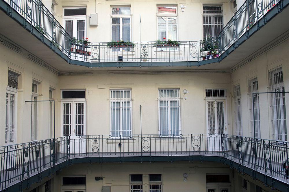 Central Apartment In Budapest Βουδαπέστη Εξωτερικό φωτογραφία